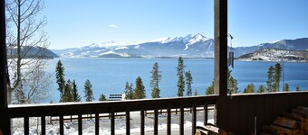 Dyrevennlig leilighet på Lake Dillon - I nærheten av Dillon Amfiteater, Marina. Dekket dekk, fjellutsikt