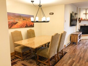 Dining - Southwestern-Style 1-Bedroom Retreat With Wooded View (Mountain Village)