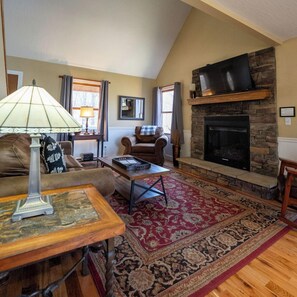 Smart TV, fireplace, DVD player