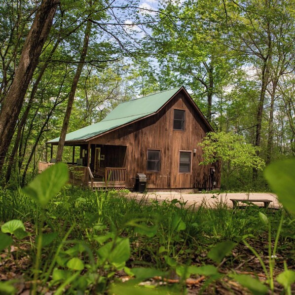 Exterior - Couples Paradise - Hosted by The Chalets (Logan)
