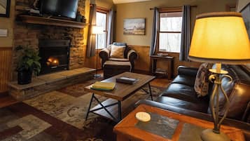 Smart TV, fireplace, DVD player