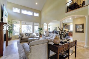 スマートテレビ、暖炉