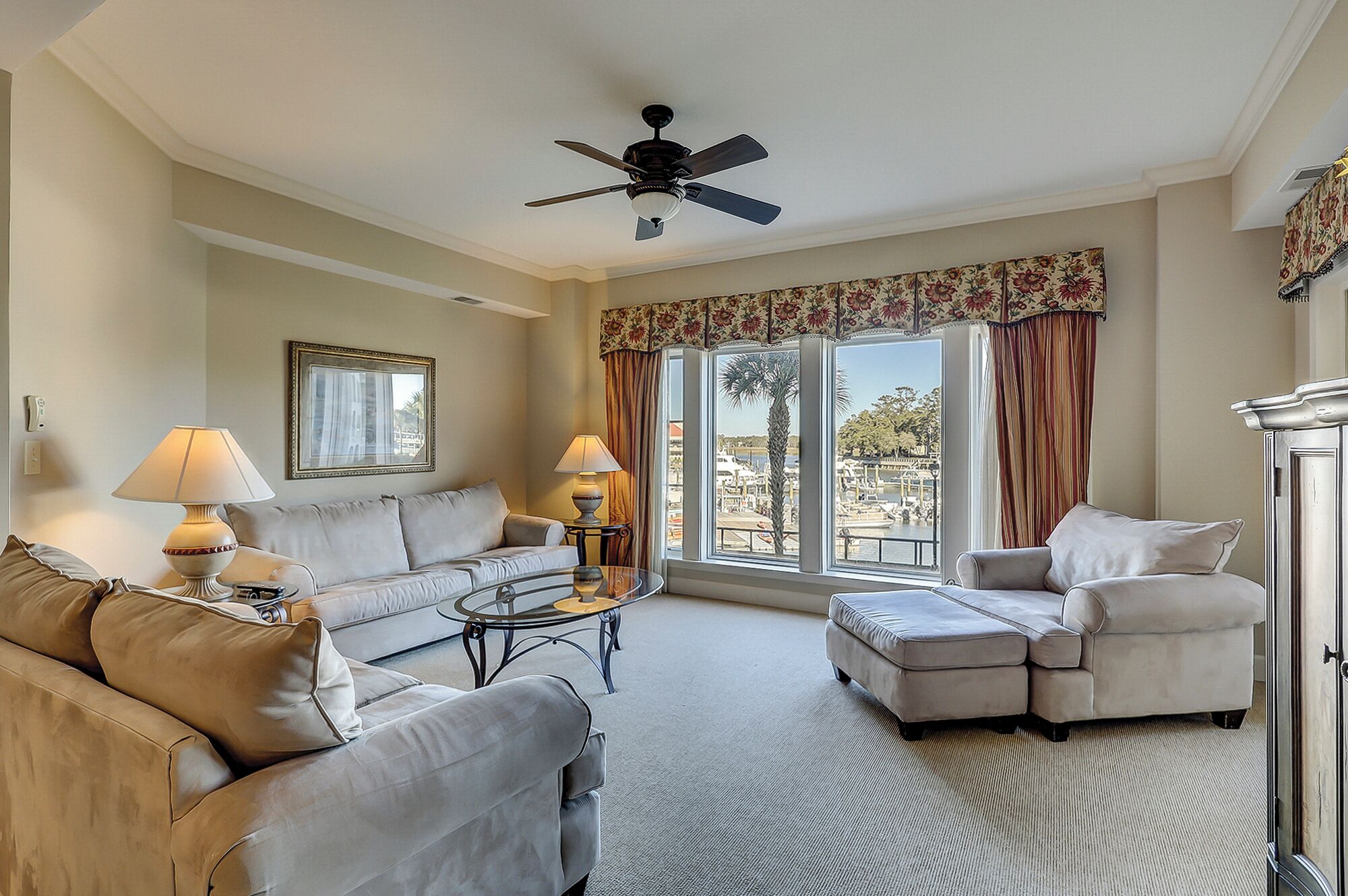 Smart TV, DVD player