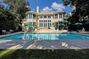 Beheizter Pool