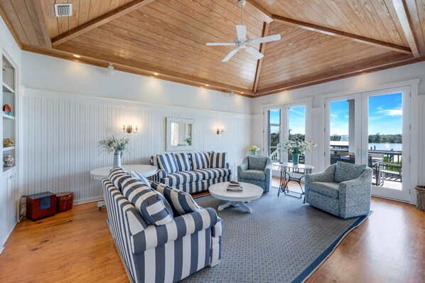 Televisor de pantalla plana i reproductor de DVD 