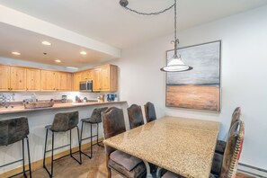 Dining - Mountainside 2-Bedroom Condo W/Hot Tub, Fireplace, Ski Access (Telluride)