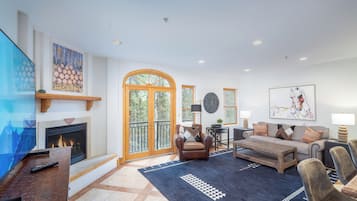 TV, fireplace, DVD player