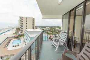 Terrace/patio - COZY 2 BEDROOM SUITE JUST FOR YOU (Murrells Inlet)