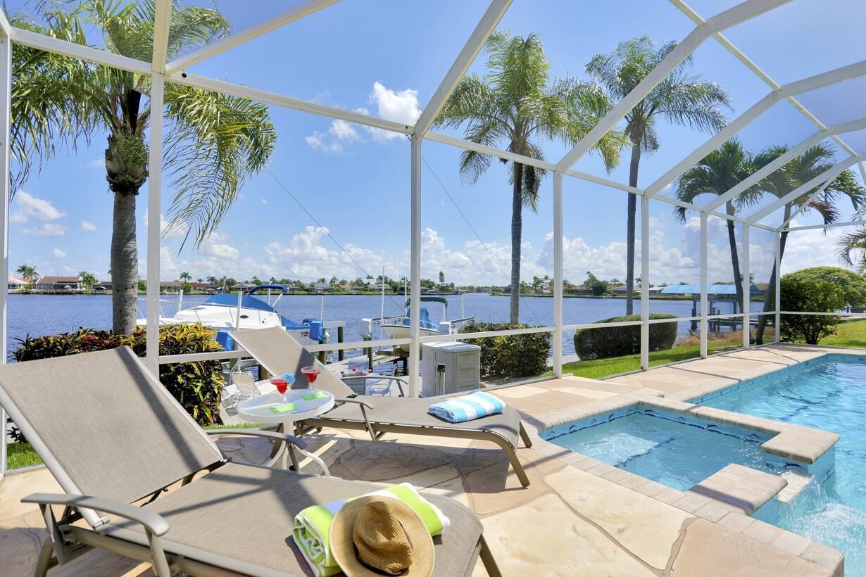 Villa Laguna, 8 Lakes Gulf Access Pool/Spa Home, Super Private Panoramic Views
