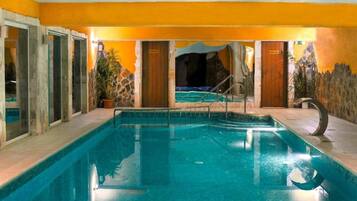 Piscina interna, piscina externa