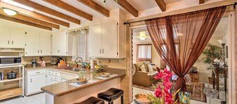 Renovated Tucson Gomez Casita w/ Yard < 7 Mi to DT