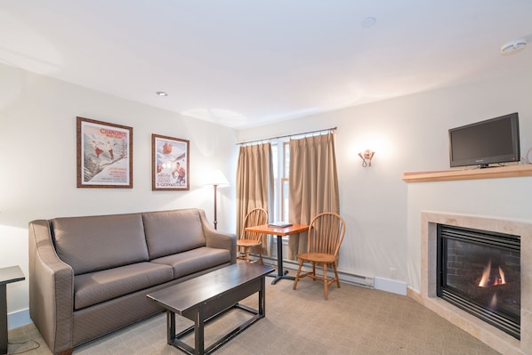 TV, fireplace, DVD player