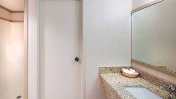 Hair dryer, towels