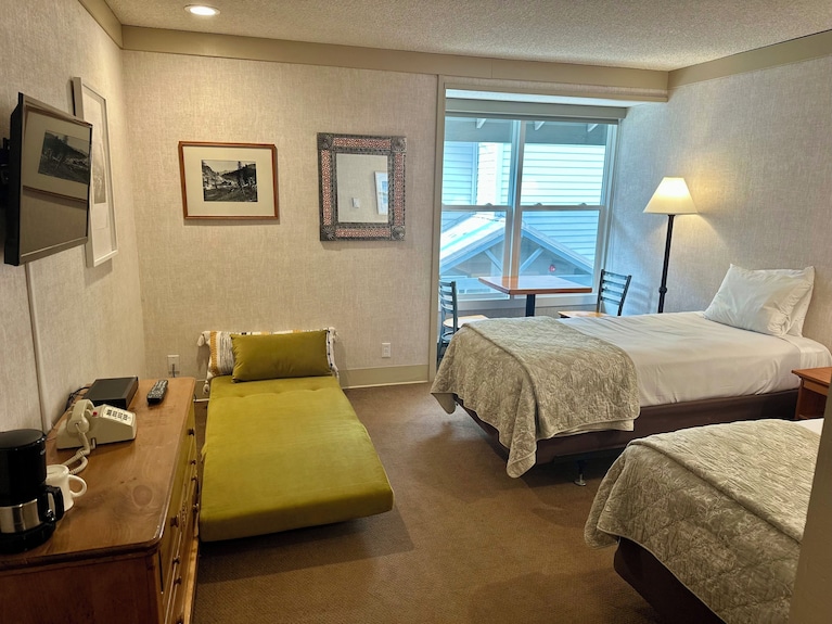 Mountainside Inn Hotel Room With Two Twin Beds - Telluride, CO