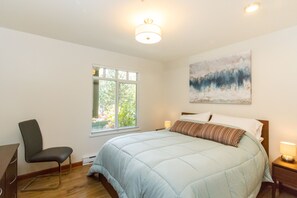 1 chambre, fer et planche à repasser, accès au Wi-Fi (inclus)