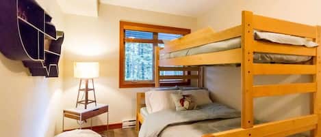4 chambres, fer et planche Ă repasser, Wi-Fi gratuit, draps fournis