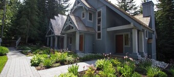 Ski Home, Free Shuttle, Communal Hot Tub