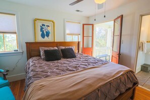 2 bedrooms, iron/ironing board, WiFi, bed sheets - Walk to Upper King St! Historic, Loft-Style, Dog-Friendly Duplex. Free Parking For 2 Cars! (Charleston)