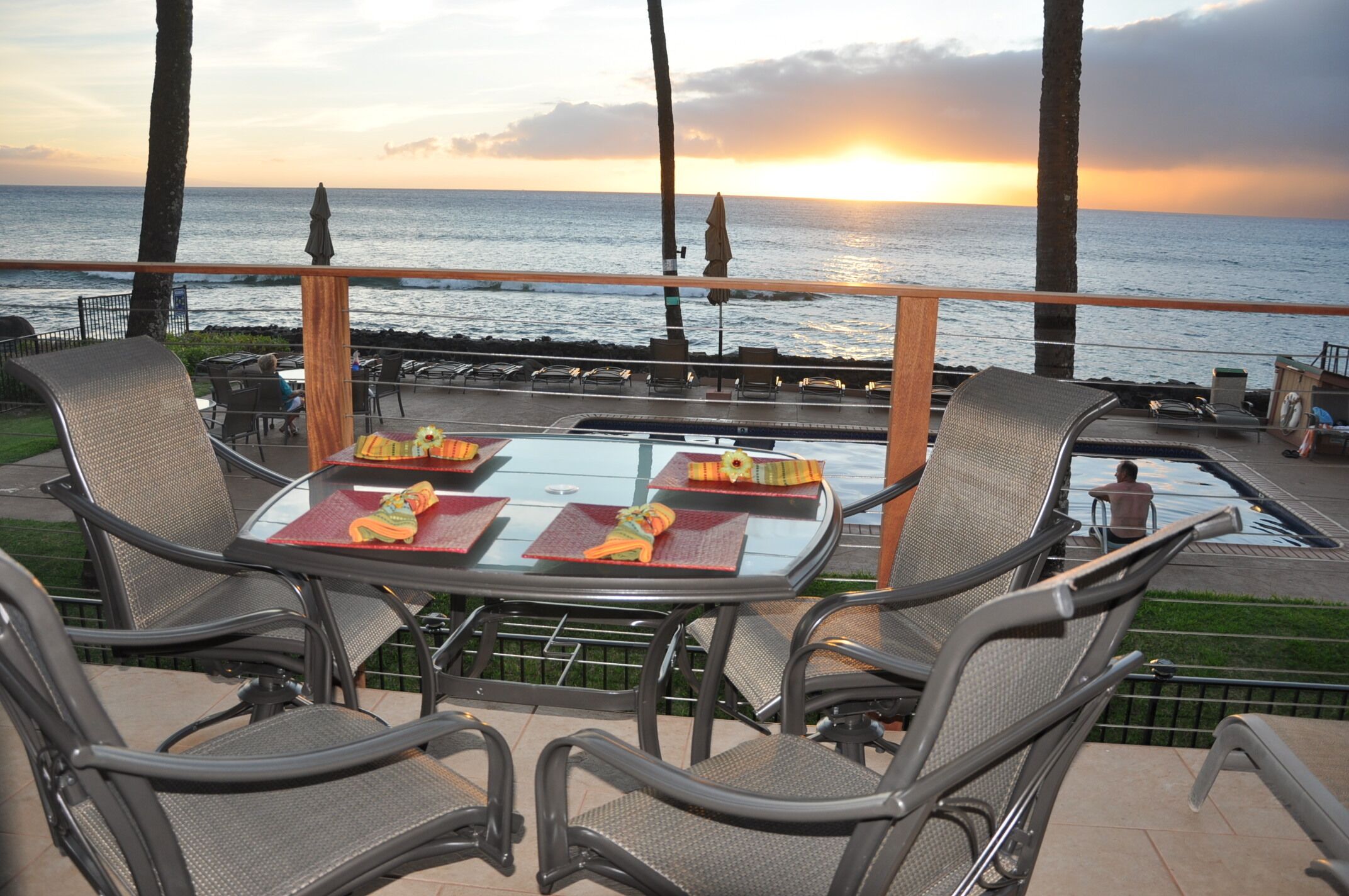 Top Floor! Vaulted Ceilings! Direct Ocean Views! Come to Maui! #217
