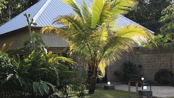Family Villa, 3 Bedrooms, Non Smoking | In-room safe, iron/ironing board, bed sheets