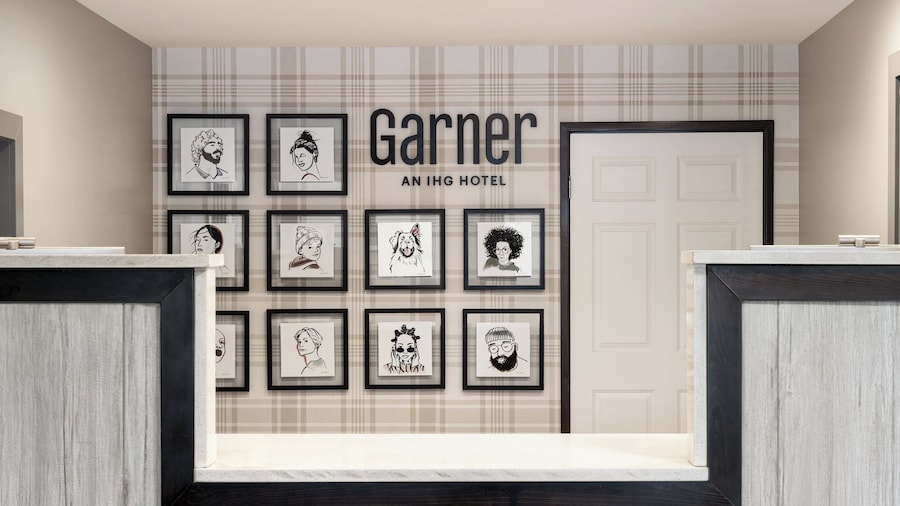 Garner Hotel Page Lake Powell Area by IHG