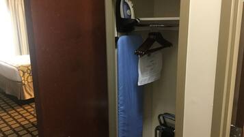 Ensemble douche/baignoire, douche hydromassante