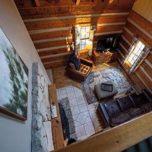 Smart TV, fireplace, DVD player