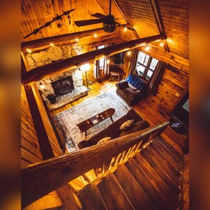Smart TV, fireplace, DVD player - Oakridge - Hosted by The Chalets (S. Bloomingville)