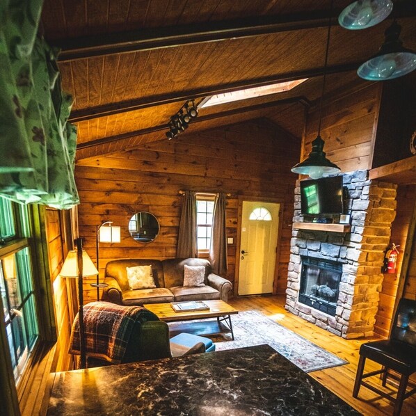 Smart TV, fireplace, DVD player
