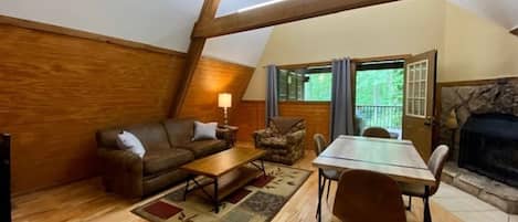 Smart TV, fireplace, DVD player