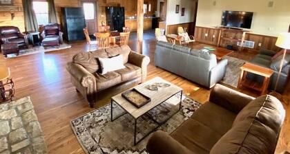 Big Sky Lodge | Hocking Hills