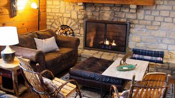 Smart TV, fireplace, DVD player