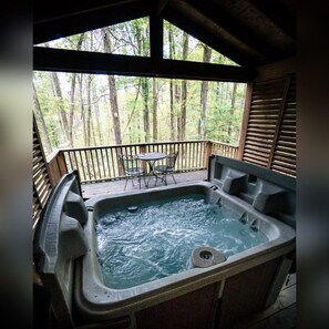Outdoor spa tub - A-Frame #16 - Hosted by The Chalets (Logan)
