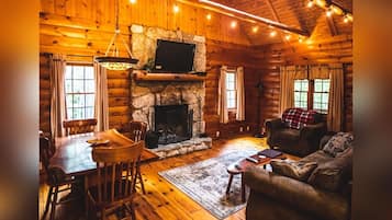 Smart TV, fireplace, DVD player