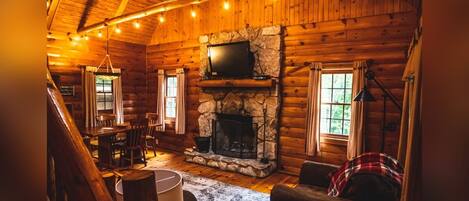 Smart TV, fireplace, DVD player