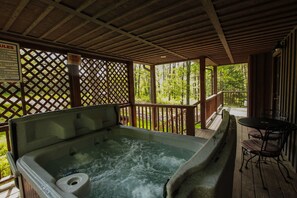 Terrace/patio - Laurelwood - Hosted by The Chalets (Logan)