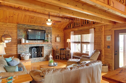 Lake Broward Cabin w/ Private Boat Launch & Dock!