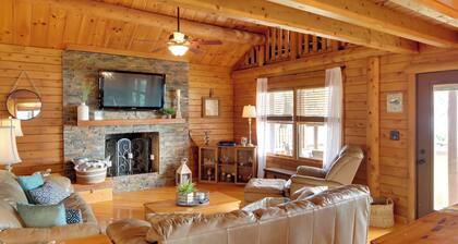 Lake Broward Cabin w/ Private Boat Launch & Dock!