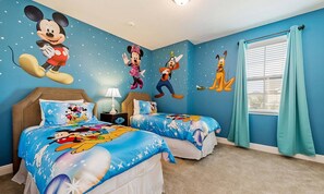 10 bedrooms, iron/ironing board, WiFi, bed sheets
