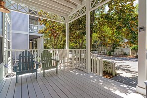 Unclassified image, 5 of 50, button