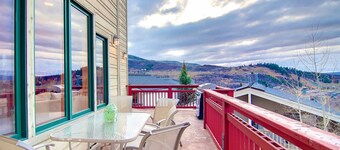 Fuera de temporada y ofertas de verano! Se admiten perros, increíbles vistas, espacioso dúplex a pie de la ciudad / senderismo / autobús