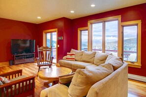 Smart-TV, DVD-Player, Bücher