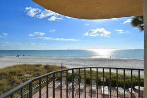 Property grounds - Trillium 1A South Corner|Amazing Remodel|Stunning View from balcony! (Madeira Beach)