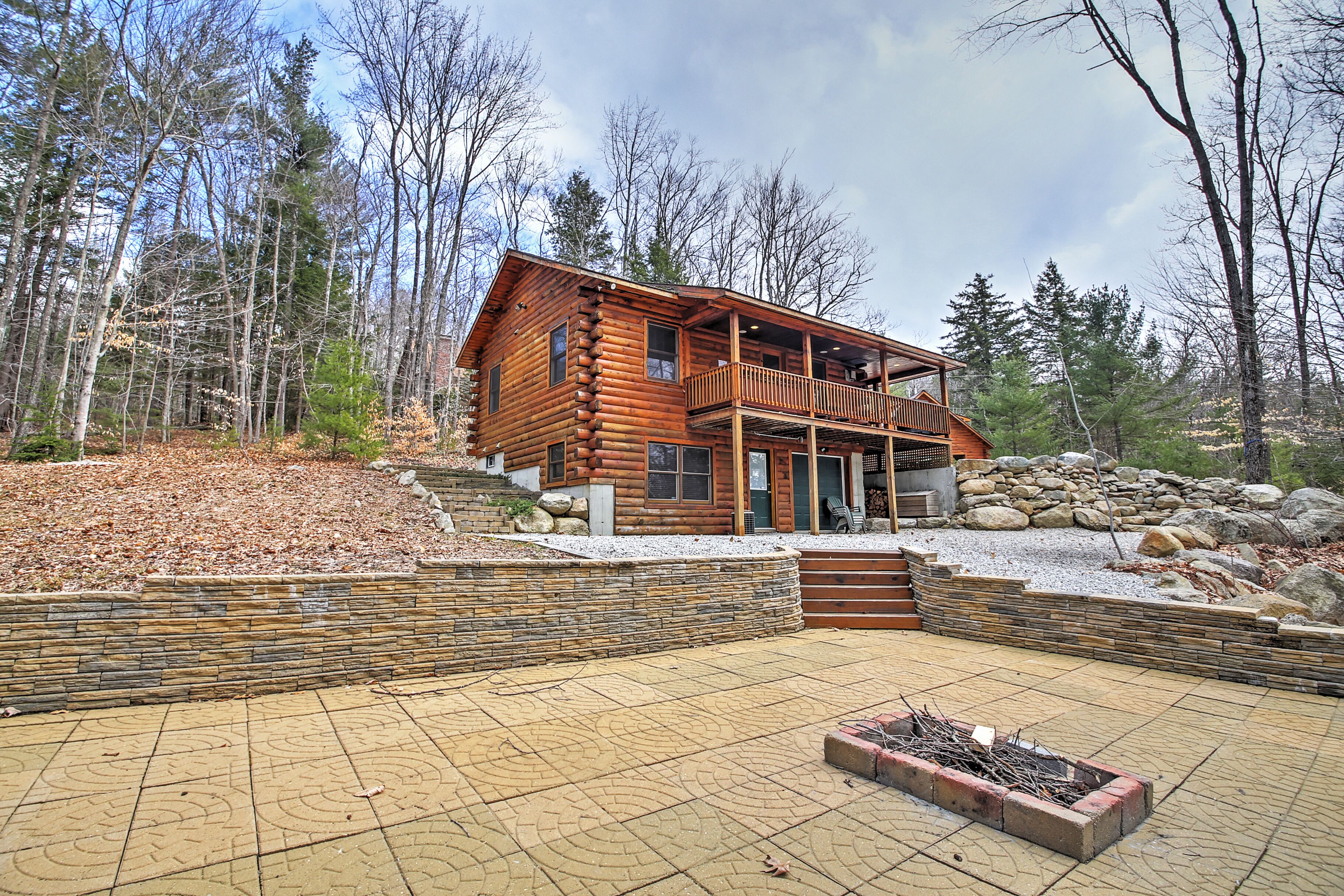 Rustic North Conway Cabin < 3 Mi to Cranmore Mtn!