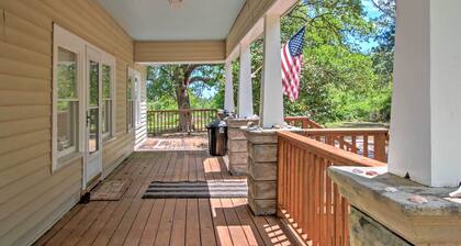 Secluded & Quiet Coastal Home: 1 Mile to Boat Ramp