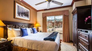 Guest bedroom (2) features a king size bed, high end linens/bedding, dresser, HDTV and private bathroom.