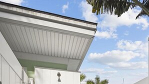 Property grounds - Ground Floor Two Bedroom Island Styled Home on Beautiful Anna Maria.  Close to Beaches!! (Holmes Beach)