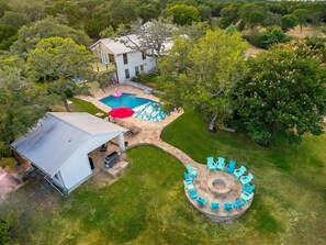 Outdoor pool - Great for Large Groups w/Private Pool, Fire Pit & Tennis Court– Secluded Retreat (Dripping Springs)