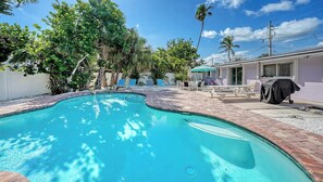 Outdoor pool, a heated pool
