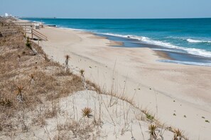On the beach - First floor oceanfront condo in Ocean Dunes! (Kure Beach)